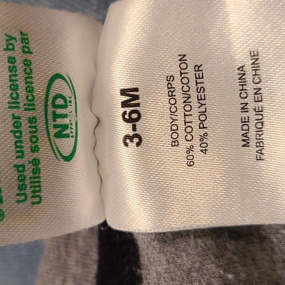 Sesame Street Elmo grey long sleeved onesie/bodysuit - Picture 3 of 3